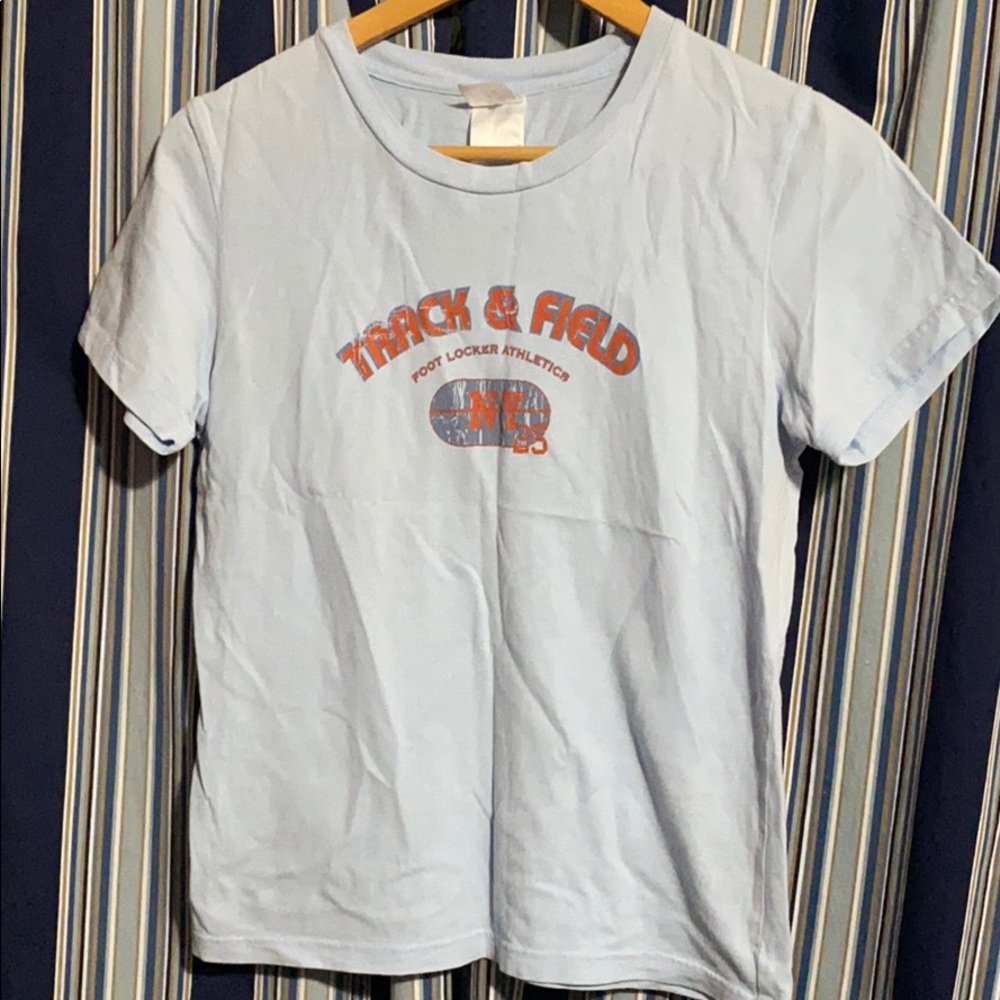 LADY FOOTLOCKER T-shirt  🎉FINAL PRICE🎉
